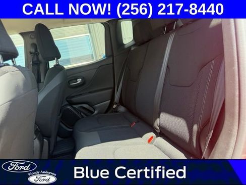 Used 2023 Jeep Renegade Altitude AWD/4WD image 11