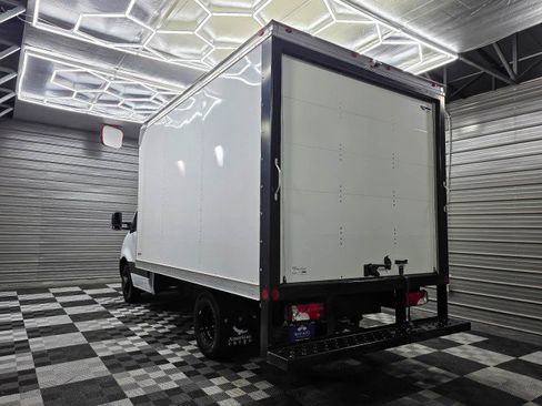 Used 2024 Mercedes-Benz Sprinter 4500 image 7