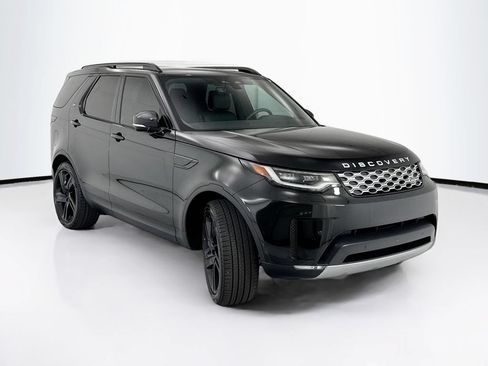 Used 2025 Land Rover Discovery S AWD/4WD image 3