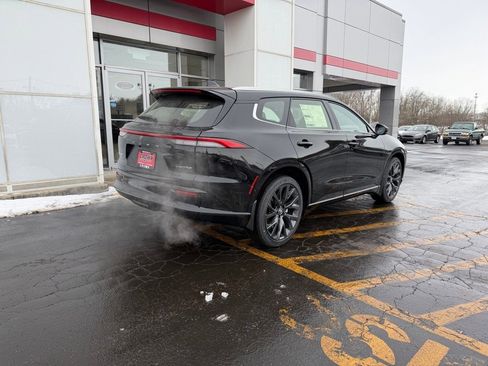 New 2026 Toyota Crown Signia Limited image 5