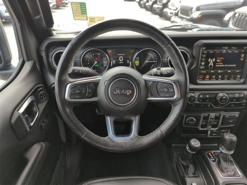 Used 2023 Jeep Wrangler Unlimited Sahara w/ Cold Weather Group image 17