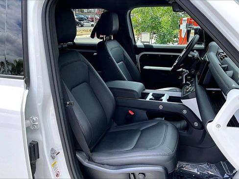 Certified 2025 Land Rover Defender 110 S AWD/4WD image 7