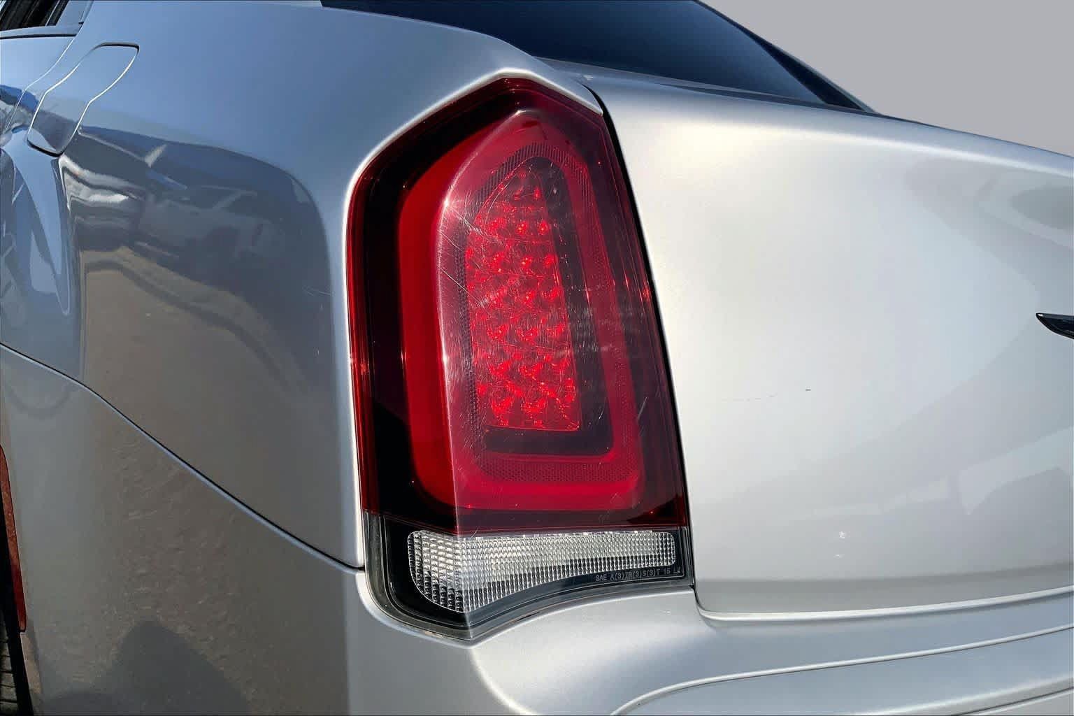 Used 2022 Chrysler 300 Touring w/ Sport Appearance Package RWD image 29