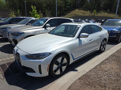 Certified 2023 BMW i4 eDrive35 w/ Premium Package image 4