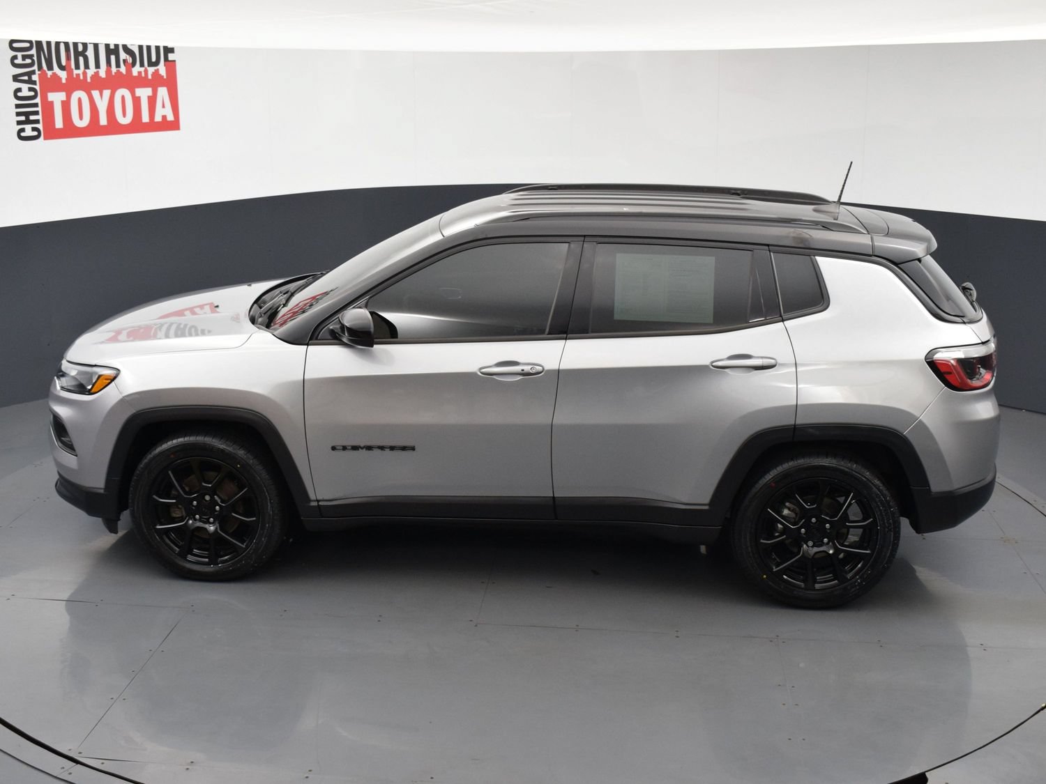 Used 2022 Jeep Compass Latitude w/ Convenience Group FWD image 22