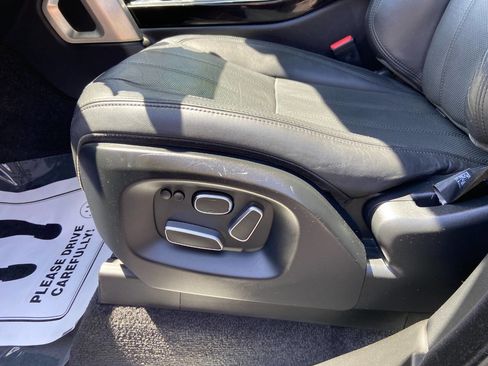 Used 2014 Land Rover Range Rover Supercharged image 18