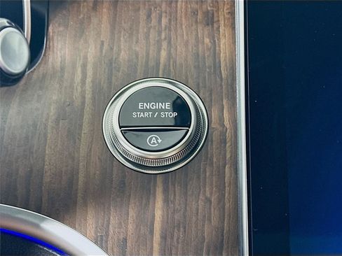 Used 2026 Mercedes-Benz C 300 4MATIC Sedan image 16