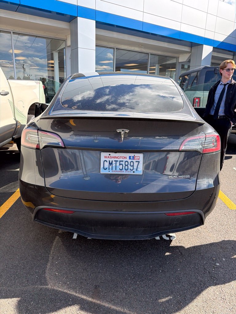 Used 2024 Tesla Model Y Performance AWD/4WD image 22
