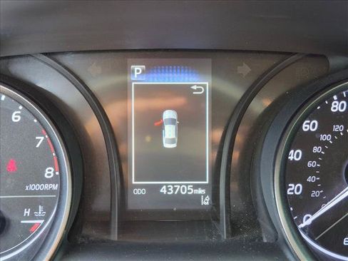 Used 2024 Toyota Camry SE FWD image 10