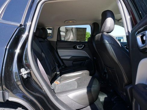 Used 2022 Jeep Compass Limited AWD/4WD image 28