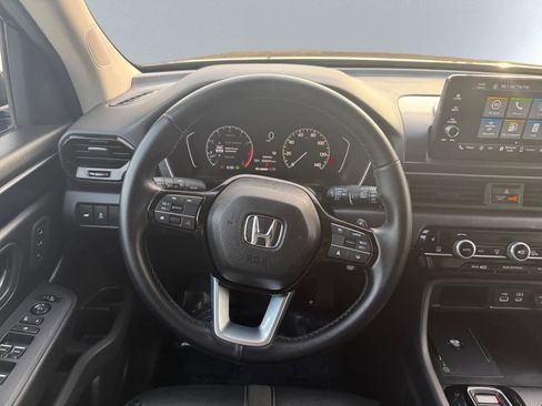 Used 2023 Honda Pilot EX-L image 17