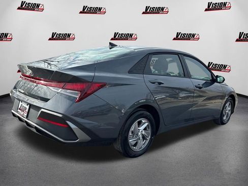 New 2026 Hyundai Elantra SE image 5