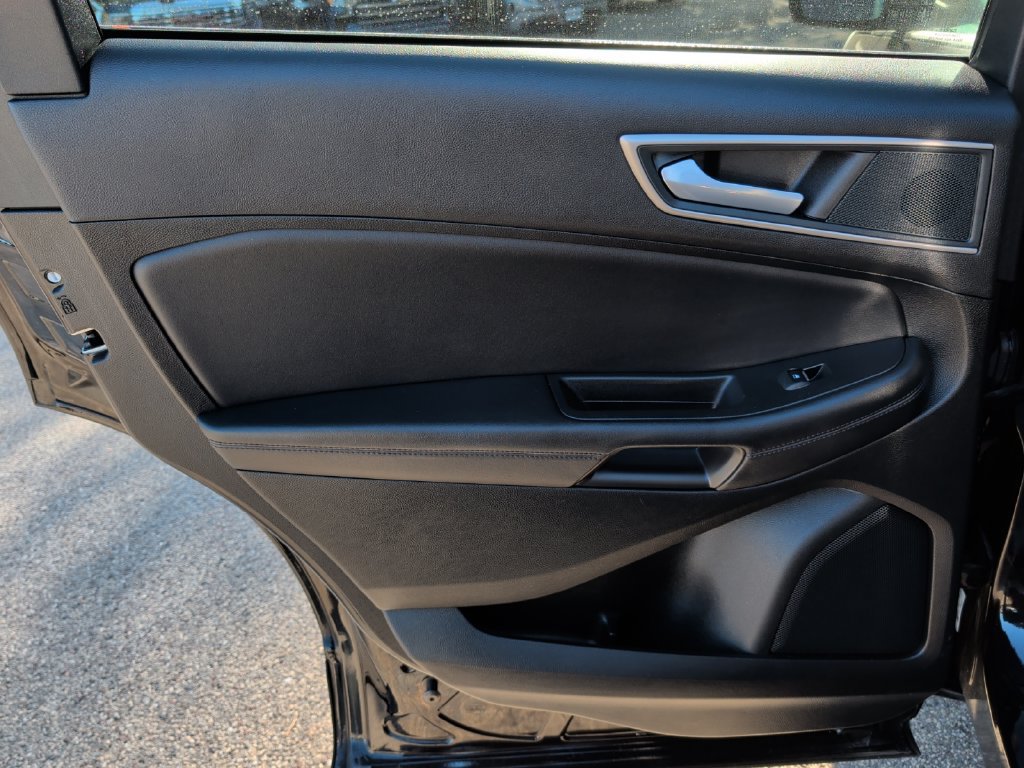 Used 2024 Ford Edge SEL AWD/4WD image 30