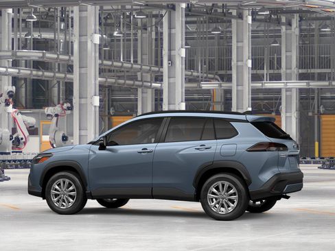 New 2026 Toyota Corolla Cross LE FWD image 5