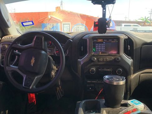 Used 2021 Chevrolet Silverado 2500 LT w/ Z71 Off-Road Package image 3