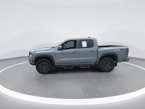 Used 2025 Nissan Frontier PRO-4X AWD/4WD image 7