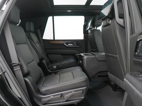 Used 2025 GMC Yukon Denali image 12