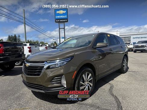 Used 2024 Chevrolet Equinox LT image 1