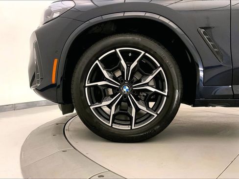 Certified 2025 BMW X4 xDrive30i w/ Premium Package image 8