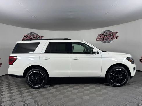 Used 2024 Ford Expedition Limited AWD/4WD image 8