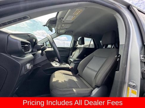 Used 2022 Ford Explorer XLT RWD image 18