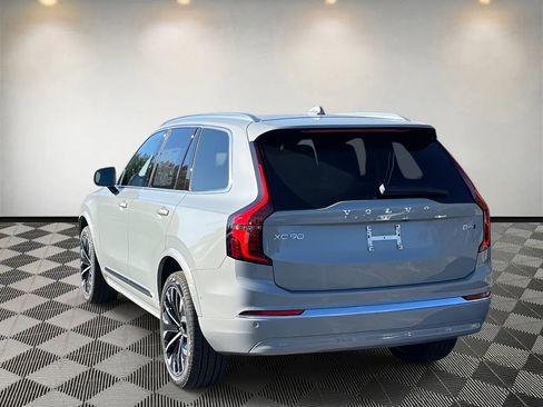 New 2026 Volvo XC90 B6 Plus image 5