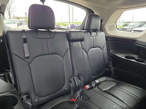 Used 2024 Honda Pilot Elite image 98