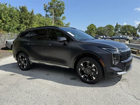 New 2026 Kia Sportage SX image 2