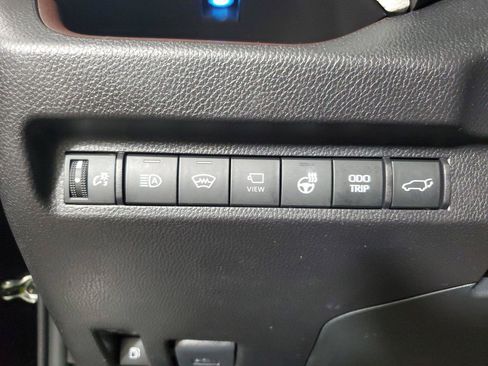 Used 2025 Toyota RAV4 Limited AWD/4WD image 36