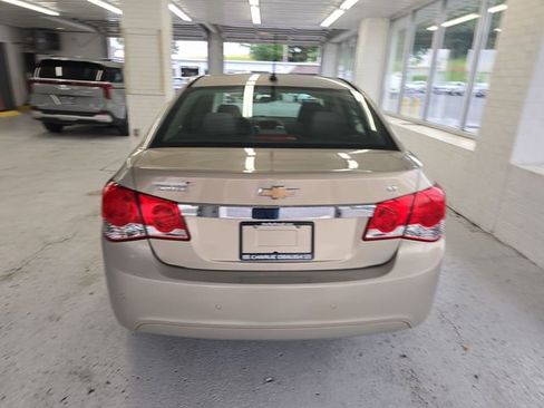 Used 2011 Chevrolet Cruze LT FWD image 4