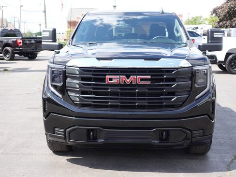 Used 2023 GMC Sierra 1500 Pro w/ Pro Value Package AWD/4WD image 5