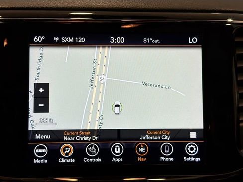 Used 2022 Jeep Grand Cherokee Limited w/ Trailer Tow Group IV image 12