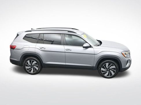 Used 2024 Volkswagen Atlas SE image 26