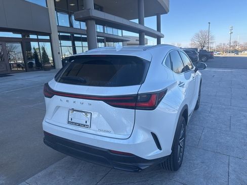Certified 2025 Lexus NX 250 FWD w/ Towing Package (2000 Lbs) image 3