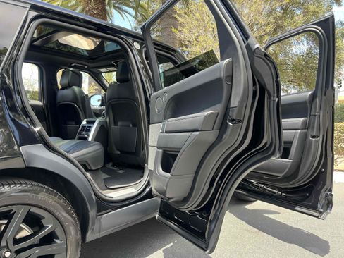 Used 2019 Land Rover Range Rover Sport HSE AWD/4WD image 40
