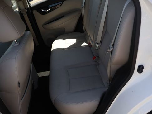 Used 2017 Nissan Rogue Sport SL AWD/4WD image 14