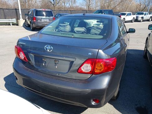 Used 2010 Toyota Corolla S image 3