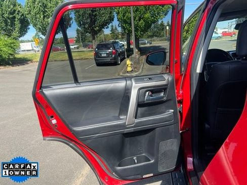 Used 2024 Toyota 4Runner SR5 Premium AWD/4WD image 11