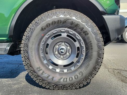 New 2025 Ford Bronco Outer Banks w/ Sasquatch Package image 9