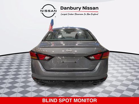 Certified 2025 Nissan Altima 2.5 SR AWD/4WD image 5