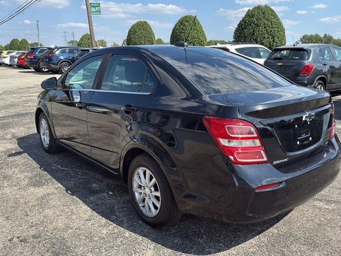 Used 2019 Chevrolet Sonic LT w/ Convenience Package image 3