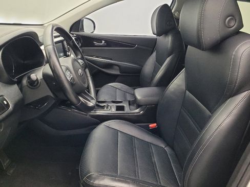 Used 2017 Kia Sorento EX image 17