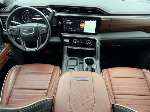 Used 2026 GMC Sierra 2500 Denali Ultimate image 4