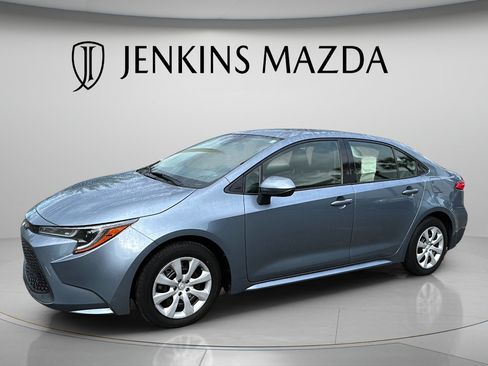 Used 2021 Toyota Corolla LE FWD image 8