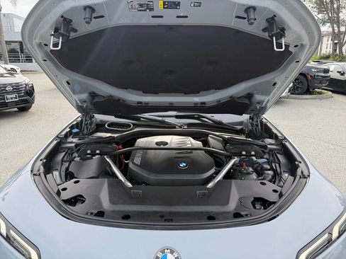 Used 2023 BMW 740i image 32