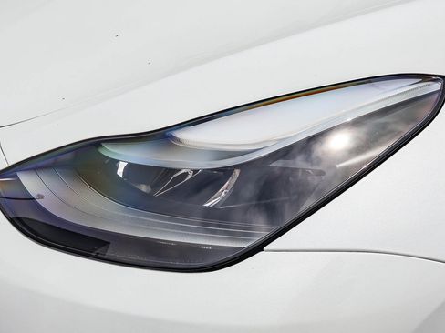 Used 2023 Tesla Model Y Long Range AWD/4WD image 22