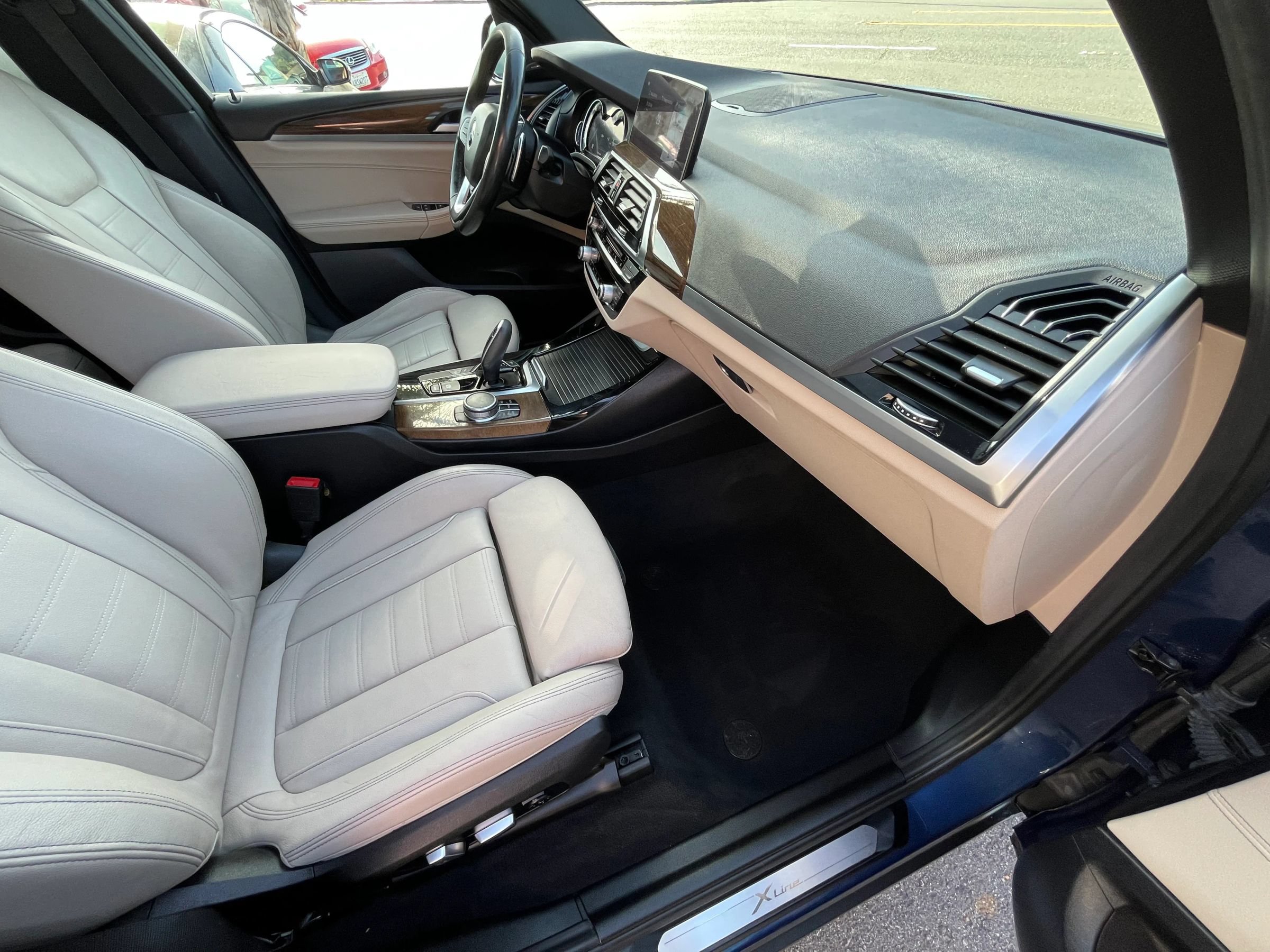 Used 2018 BMW X3 xDrive30i AWD/4WD image 12