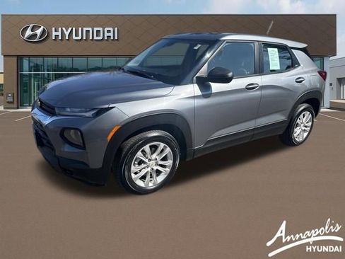 Used 2021 Chevrolet TrailBlazer LS image 1