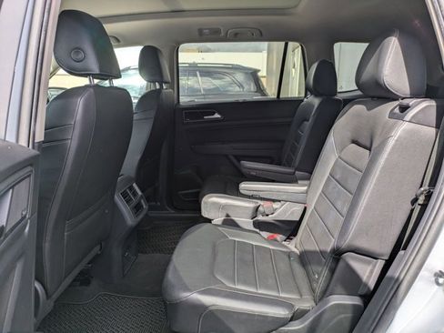 Used 2019 Volkswagen Atlas SEL Premium image 14