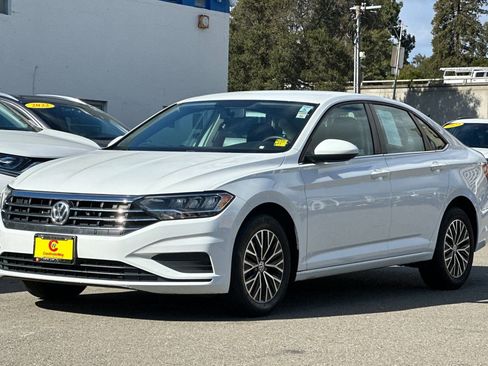 Used 2021 Volkswagen Jetta S image 9